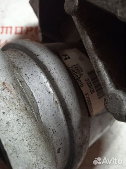 Подушка двигателя Volvo V60 универсал D4204T14