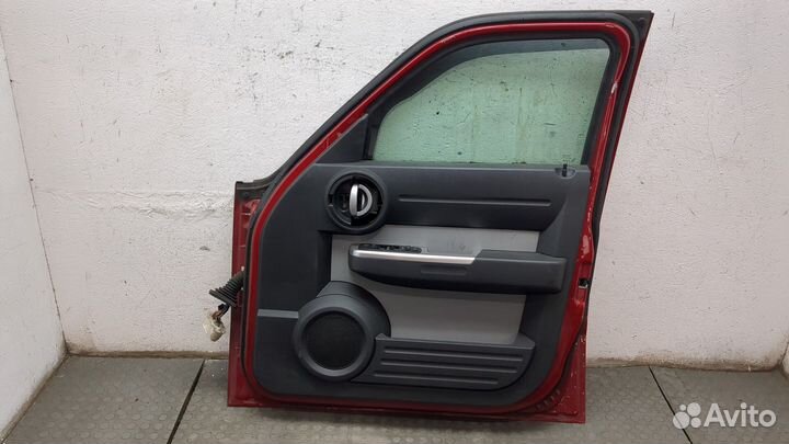 Стеклоподъемник электрический Dodge Nitro, 2007