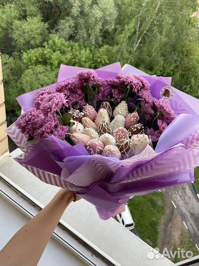 Клубника в шоколаде букеты