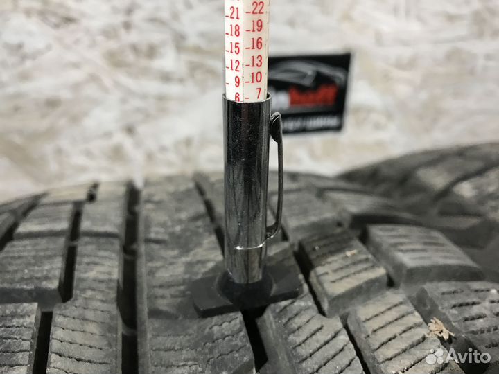 Yokohama Ice Guard IG52C 215/60 R16 95T