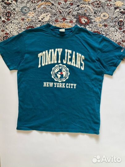 Футболка Tommy Jeans