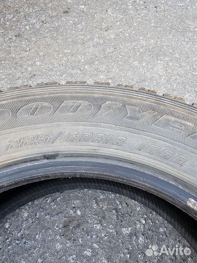 Goodyear UltraGrip 225/60 R18 100Q