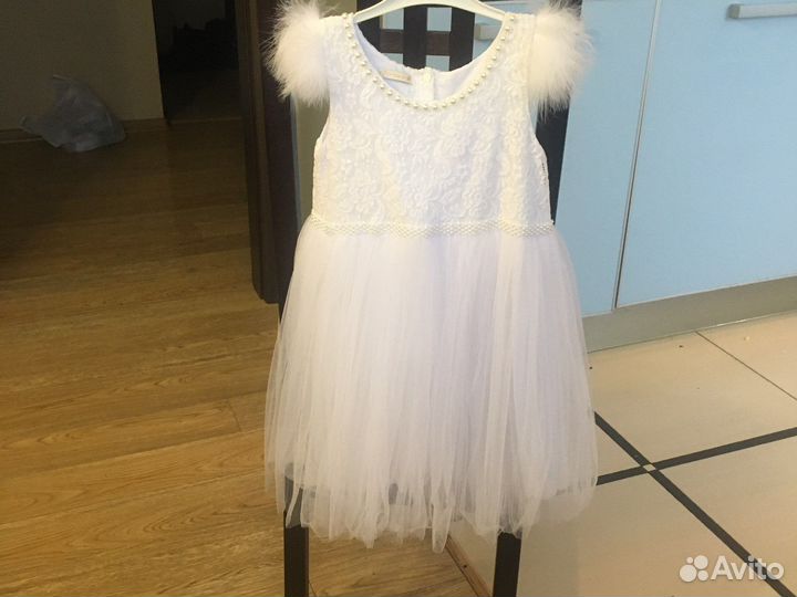 Кружевное платье белое на утренник