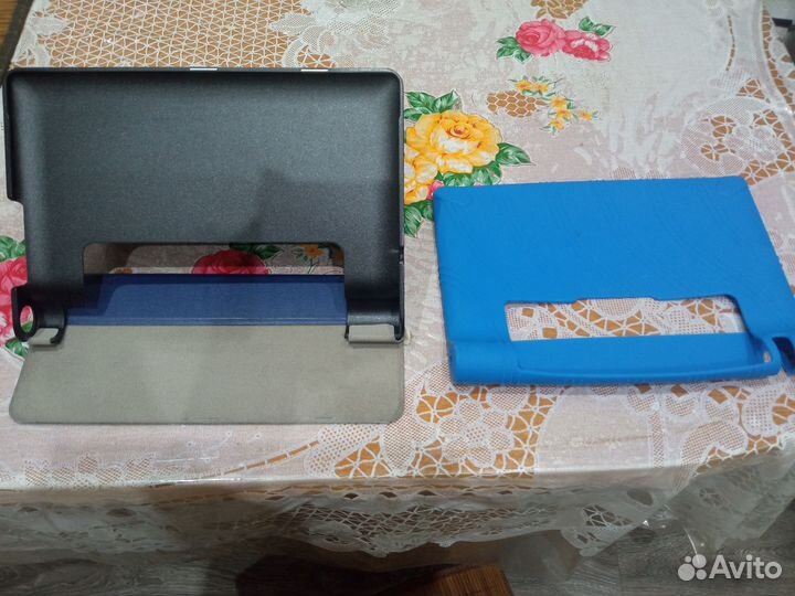 Чехлы для планшетов Lenovo
