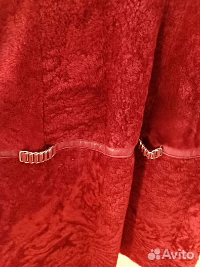 Продам шубу из каракуля. В хорошем состоянии