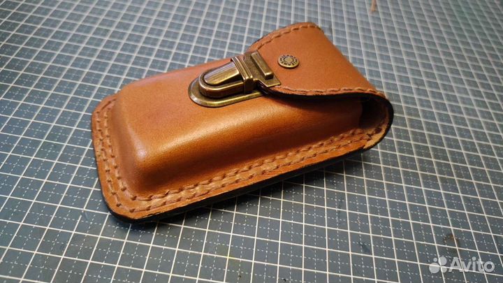 Кожаная ключница (футляр)