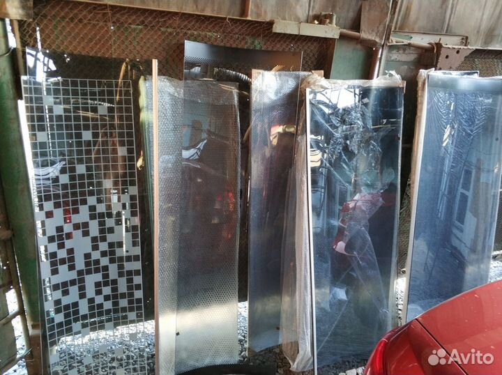 Дверь стеклянная сферическая