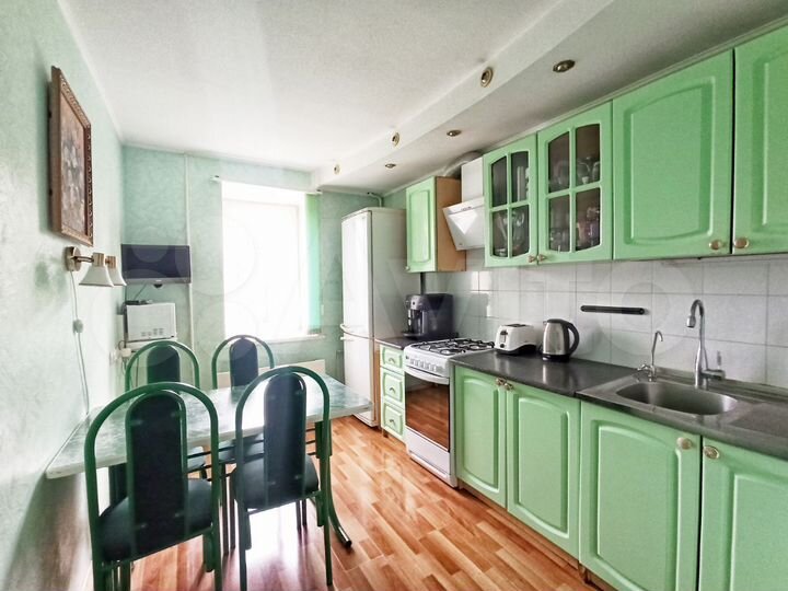 3-к. квартира, 78 м², 1/4 эт.