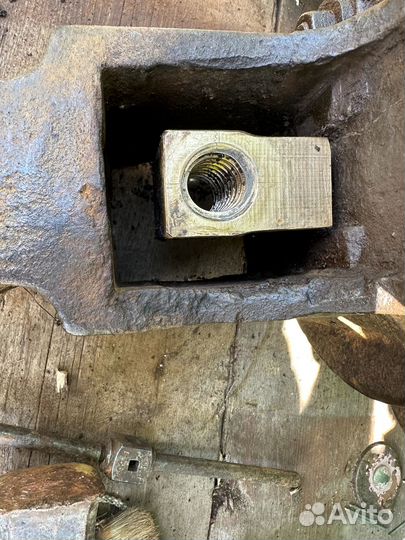 Тиски слесарные бу