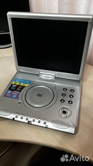 Портативный видеопроигрыватель