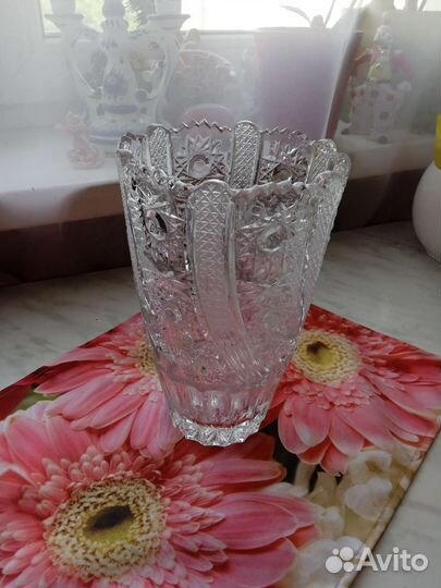 Хрустальная ваза для цветов