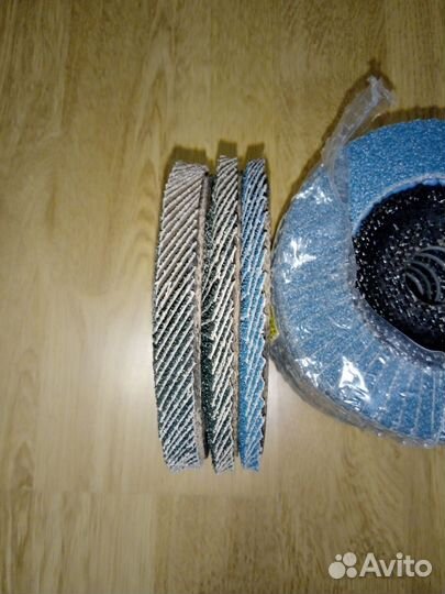 Диски лепестковые, зачистные