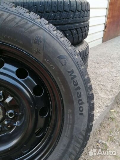 Matador MP 30 Sibir Ice 2 215/60 R16