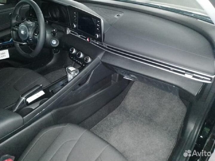 Hyundai Elantra 1.6 AT, 2023, 600 км