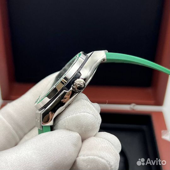 Часы женские Hublot