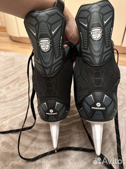 Коньки хоккейные 39 размер