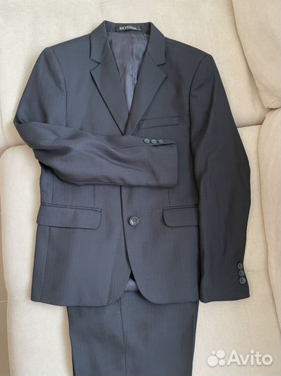 Костюм классический на мальчика