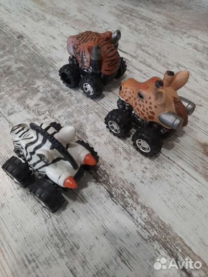 Набор машинок зоо