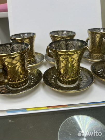 Чайные чашечки с блюдцами армуды