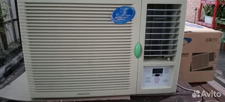 Продам оконный кондиционер Samsung AZ12 fadea