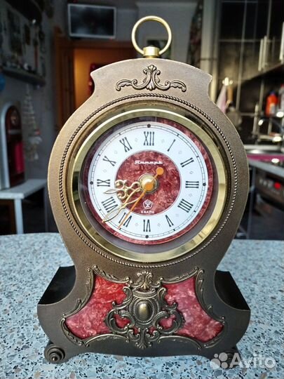 Часы винтажные кварцевые Янтарь СССР