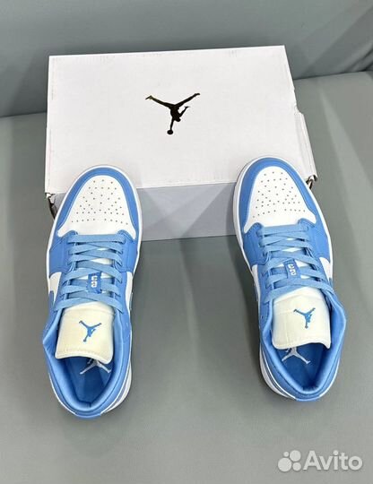 Кроссовки Air Jordan 1 low university blue