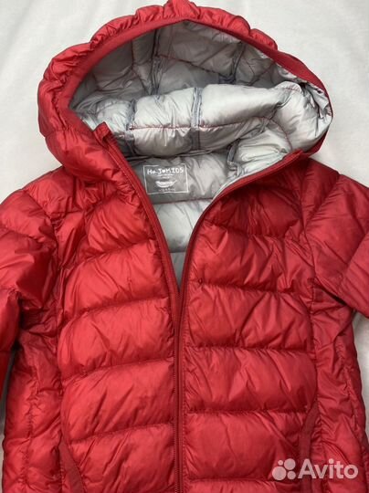 Куртка красная на 4-5 лет