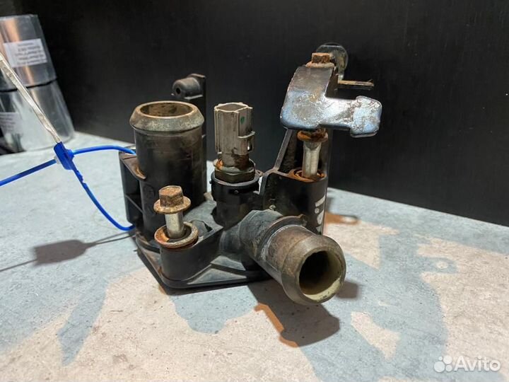 Корпус термостата Ford Focus 2