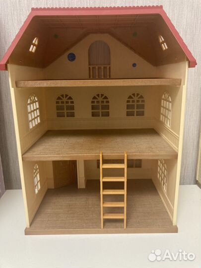 Домик кукольный