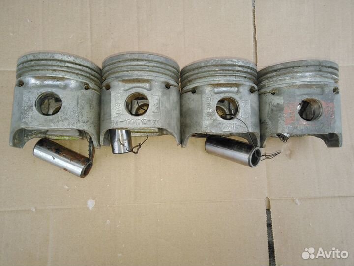 Новые Поршня 92.0 мм с Кольцами,Газ-53 СССР