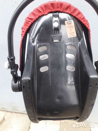 Детское автокресло Chicco от 0+