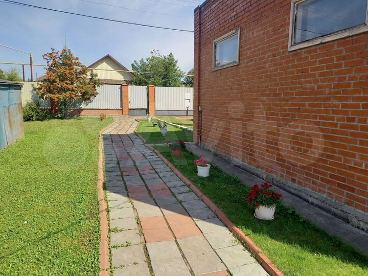 Коттедж 338 м² на участке 17,4 сот.