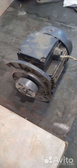 Электродвигатель асинхронный