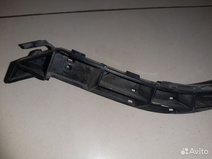 Крепление переднего бампера Субару Форестер SG