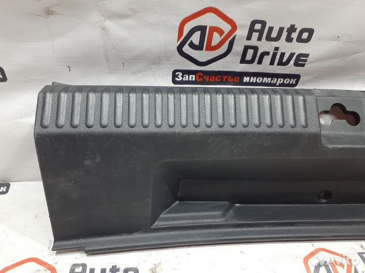 Volkswagen Polo Sed MK5 обшивка багажника