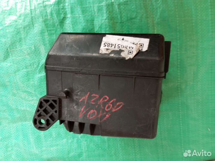 Блок предохранителей Toyota AZR60