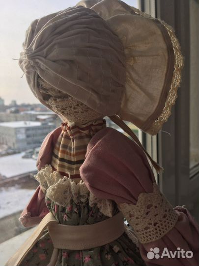 Кукла интерьерная