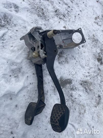 Педали audi 100 c 4