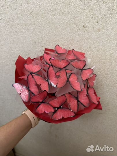 Светящиеся букеты из бабочек