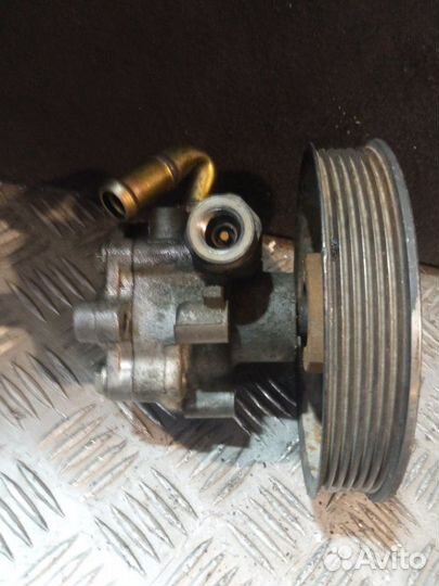 Насос гидроусилителя руля Volkswagen Transporter