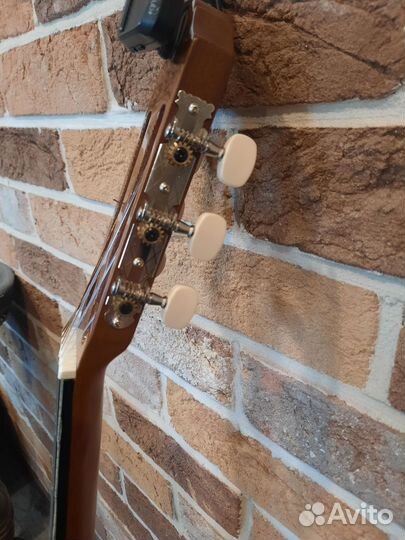 Классическая гитара yamaha c40