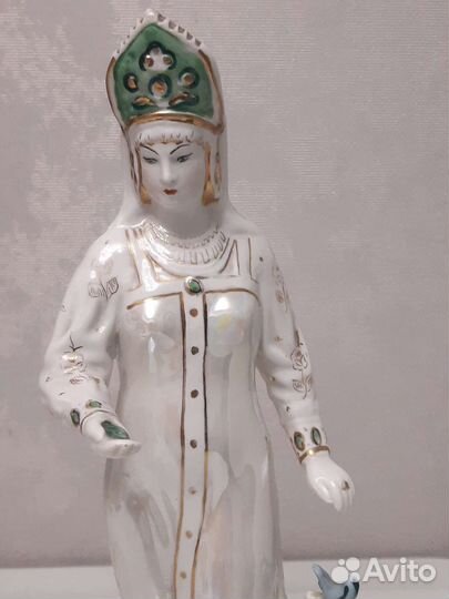 Статуэтки СССР Хозяйка медной горы Дулево 60г