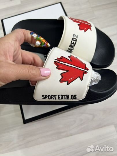 Шлепанцы dsquared2