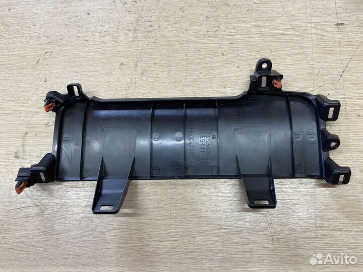 Заглушка в колени водителя Toyota Camry 75