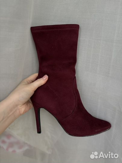 Сапоги на каблуке замшевые