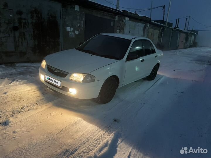 Mazda Familia 1.3 AT, 1999, 200 000 км