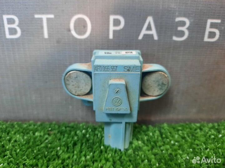 Датчик удара боковой Audi A6 C6 Quattro седан 3.2