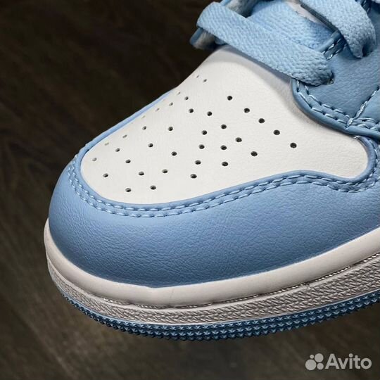 Кроссовки Air Jordan 1 Low