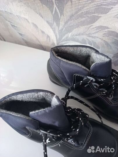 Лыжные ботинки 35 р