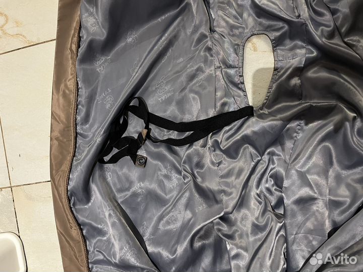 Демисезонный комбинезон для крупных собак / носки